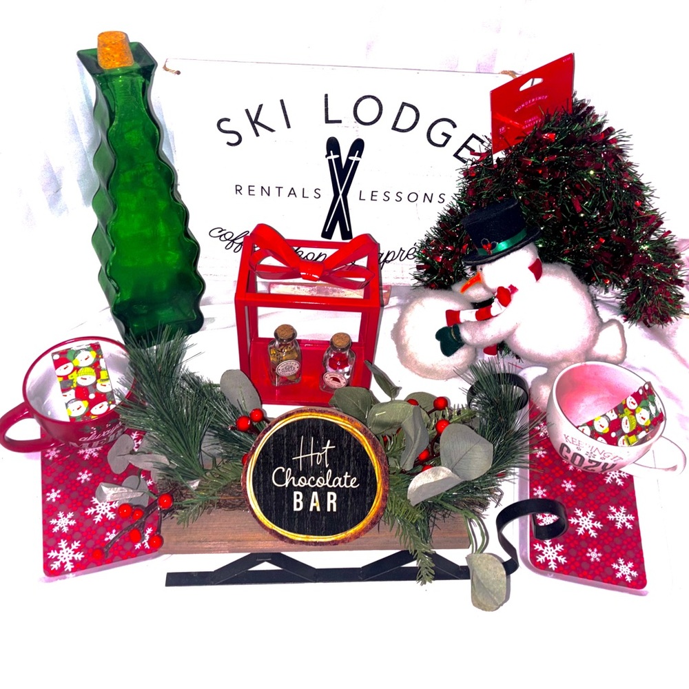 Holiday decor bundle - Picture 3 of 3